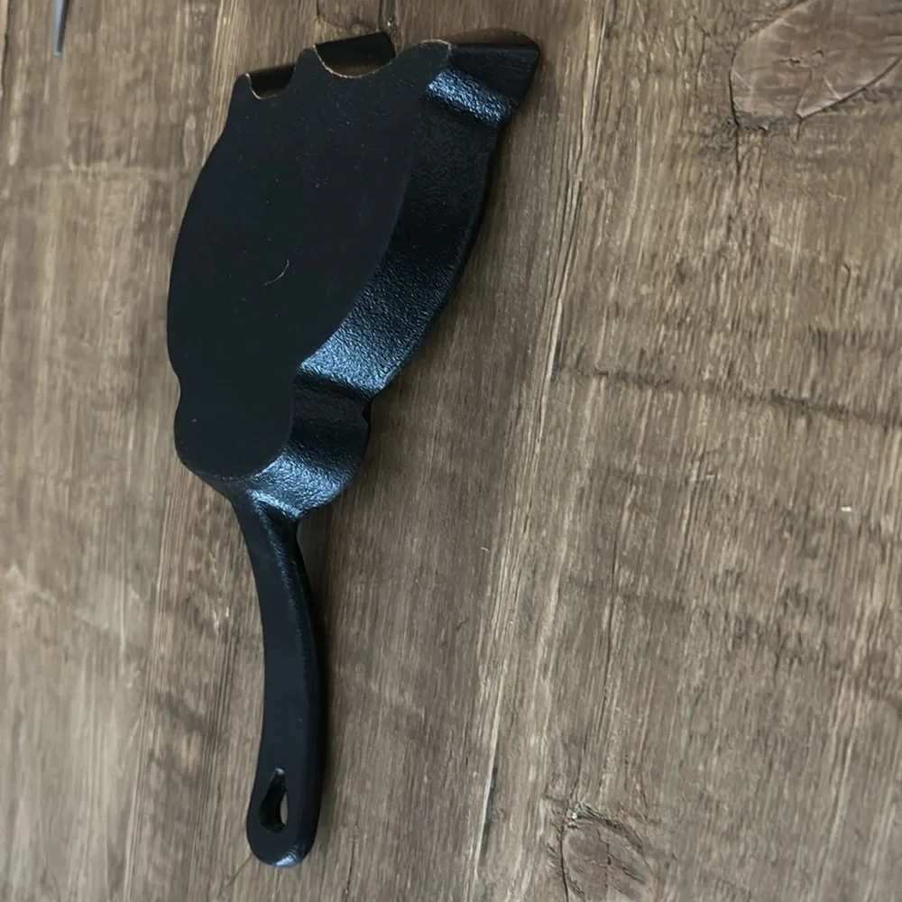 Harry Potter Owl Cast Iron Mini Skillet. 8.5” Penguin | Snowman | Ghost